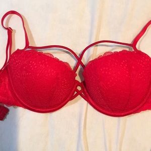 On hold!! Don’t buy. PINK. The Date push up bra